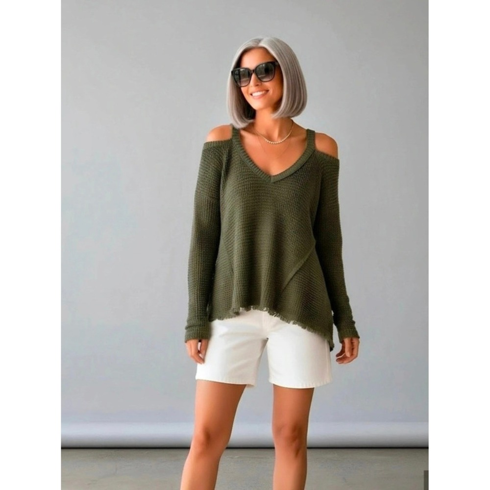 Free People Moonshine V Cold Shoulder Sweater in Green